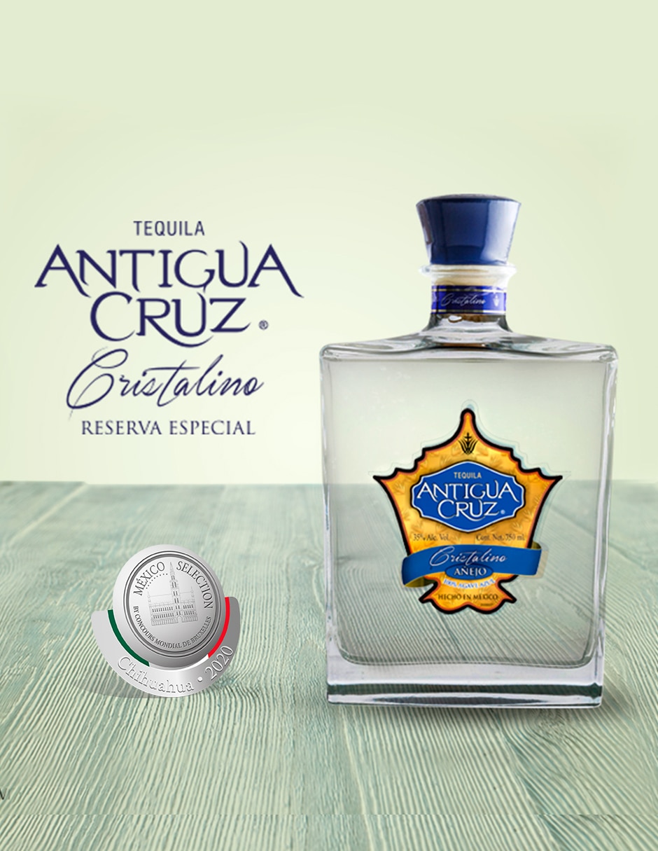 Tequila tipo Añejo cristalino 750 ml Tequila tipo Añejo cristalino 750 ml