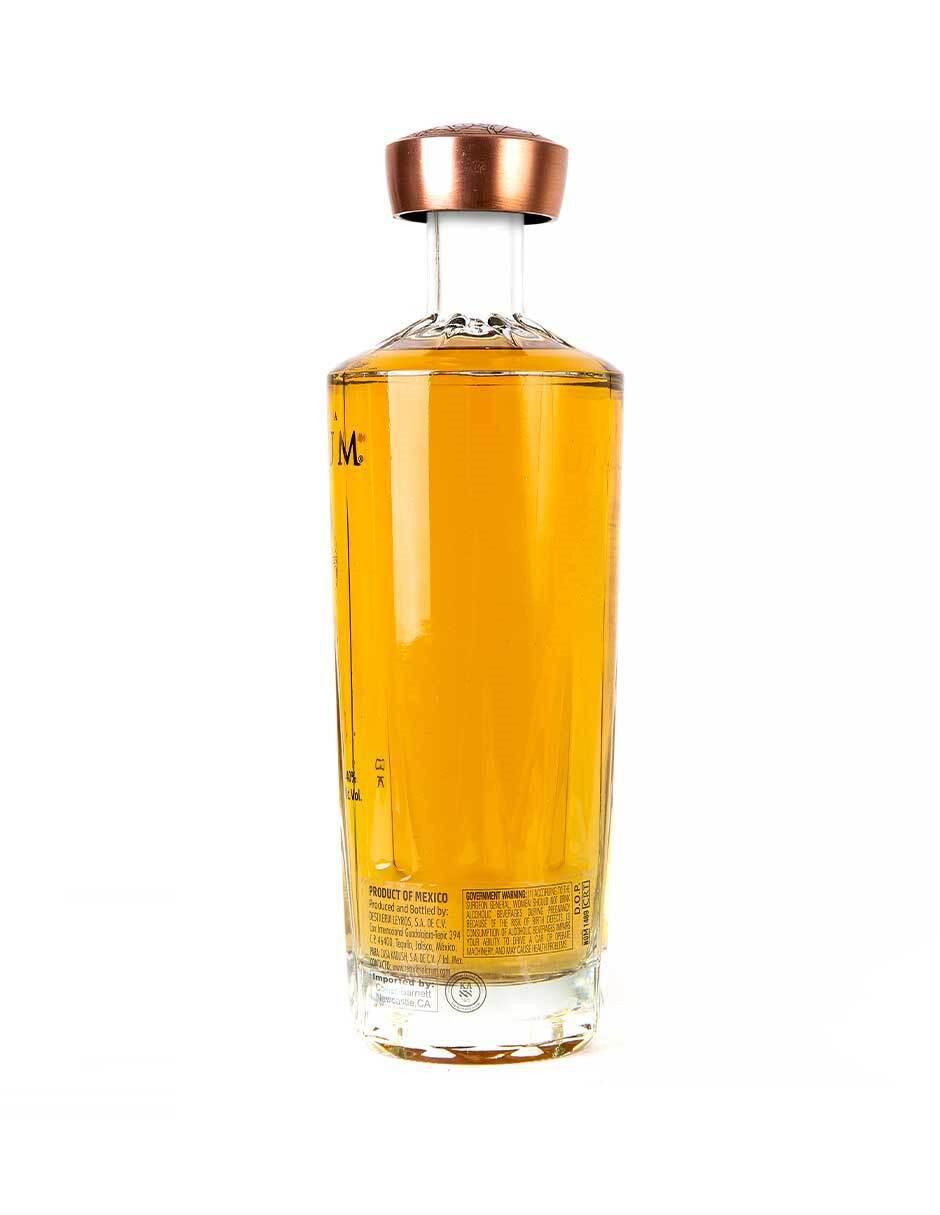 Tequila Solarum tipo Añejo 750 ml