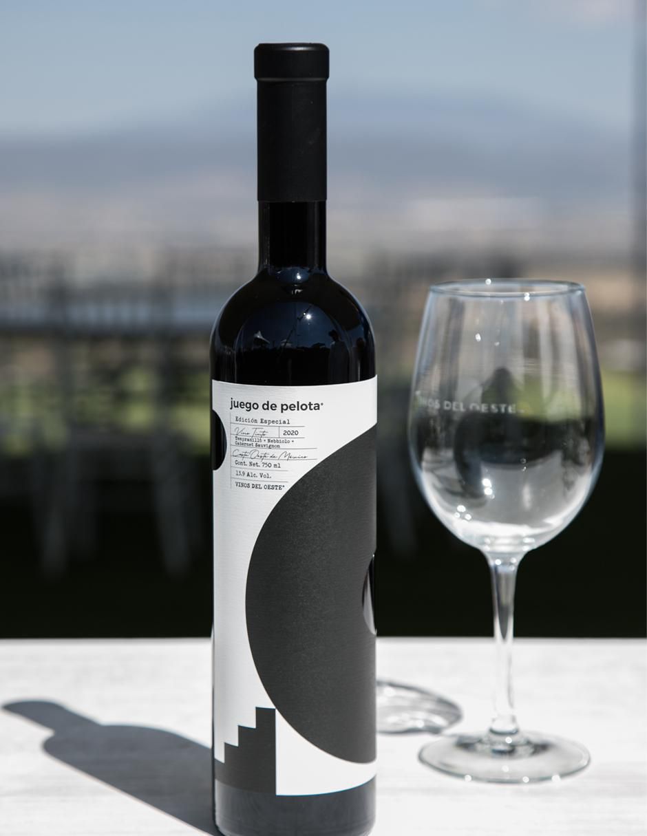 Vino tinto Jdp Edición Especial tempranillo, nebbiolo, cabernet souvignon 750 ml 8